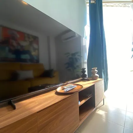 Pura Vida *